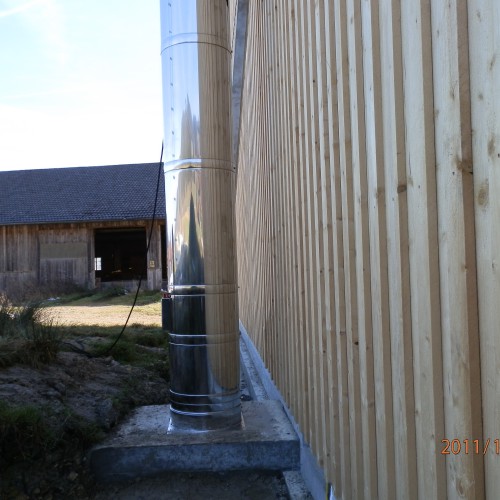 Montage der Verrohrung im Heizhaus 2011